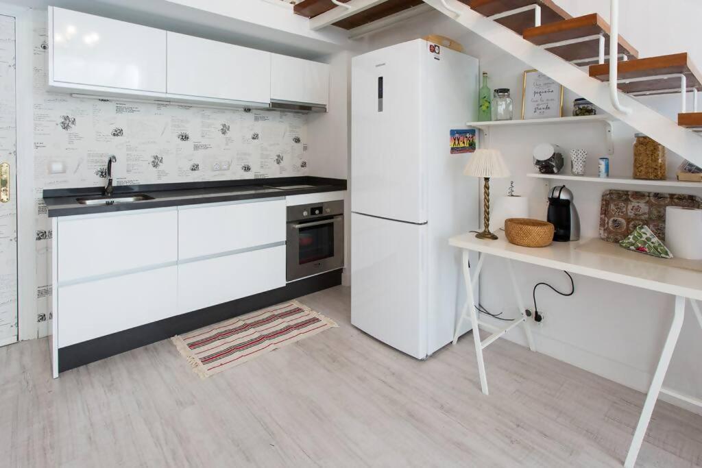 Duplex Center Parking Netflix Amazon Video Leilighet Sevilla Eksteriør bilde