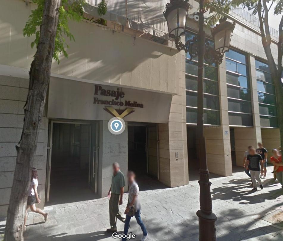 Duplex Center Parking Netflix Amazon Video Leilighet Sevilla Eksteriør bilde